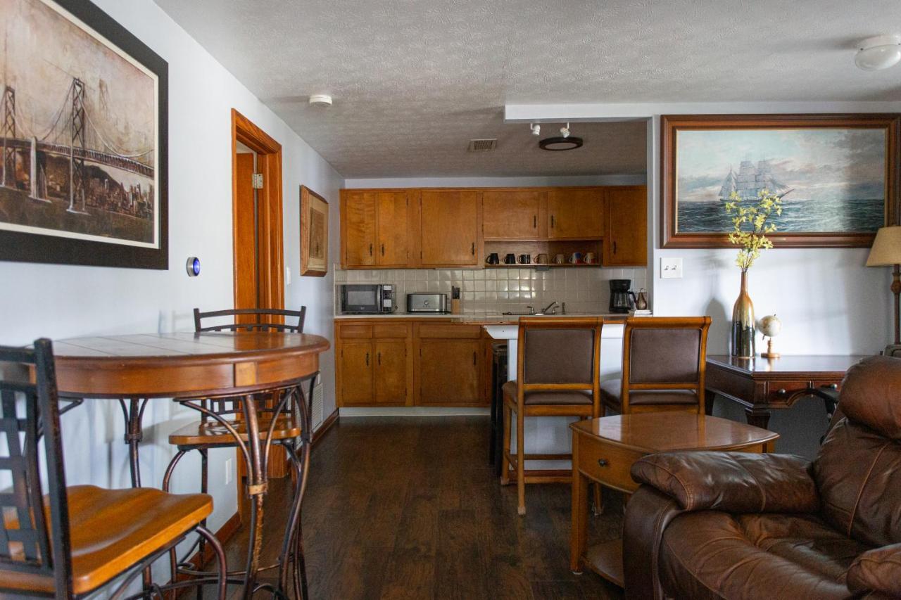Two Bedroom - Walking Distance From The Holiday home